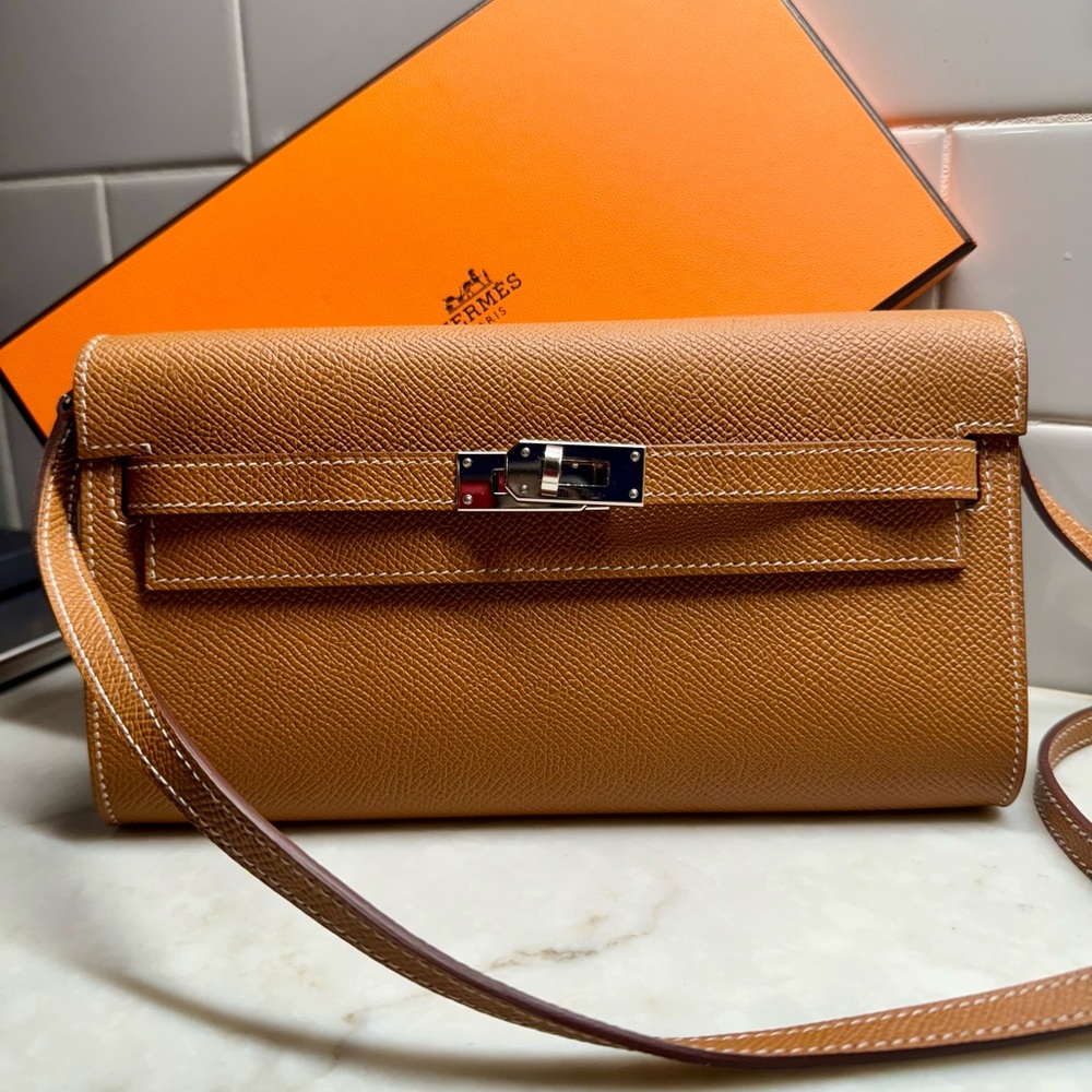 REPOSH Hermès Wallet to Go, like new!